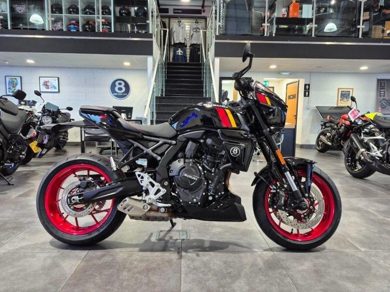 Suzuki GSX-8TT, 2025, Glass Sparkle Black IN STOCK NOW