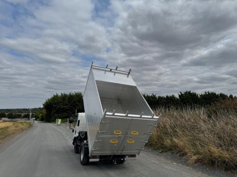 Isuzu Grafter n35-125 DIESEL AUTOMATIC 2025/24