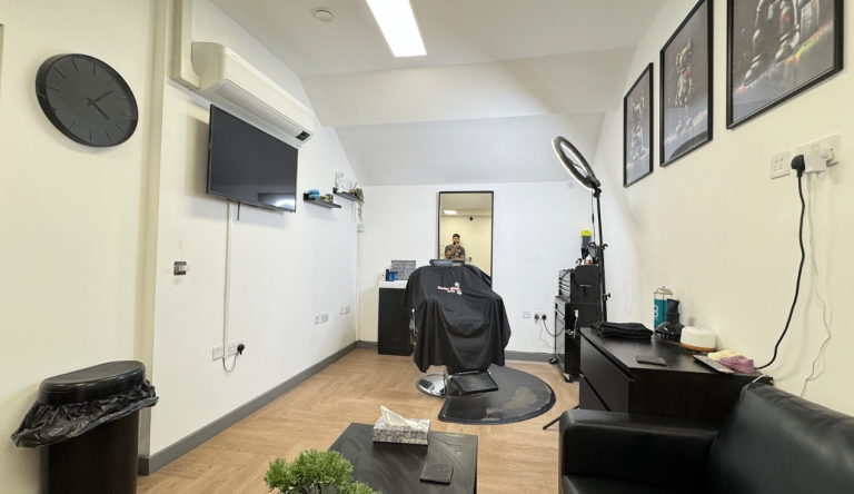 Studio | Unit to Rent in Croydon | Available straight away | Beauty | Hair | Aesthetics | 