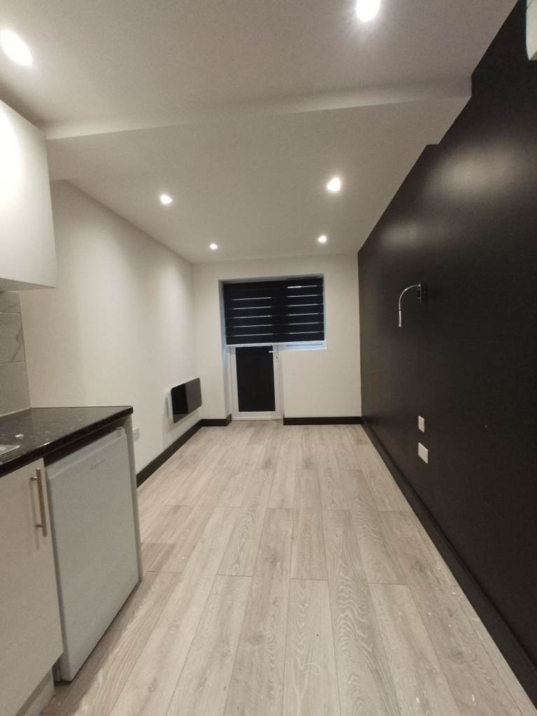 HMO Studio Flat – Harrow Area - HA3 6LT – DSS Welcome (35+)
