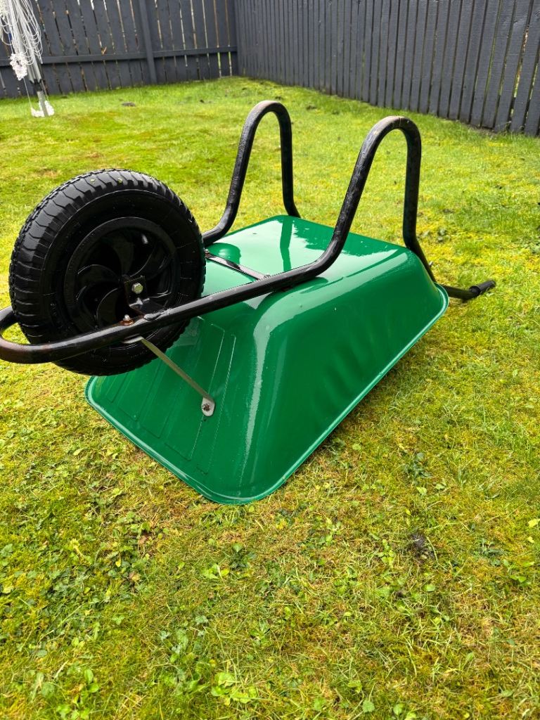 Wheelbarrow 