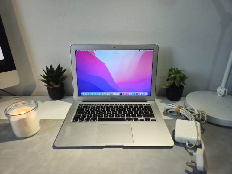 MacBook Air 13 2017 Model