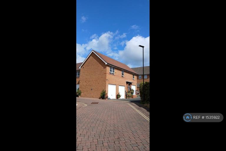 1 bedroom in St Wilfred Drive, East Cowes, PO32 (#1535922)