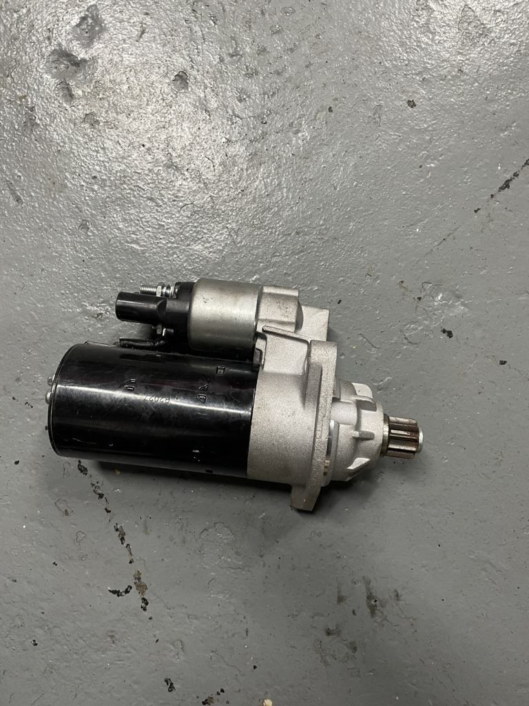 Volkswagen transporter t5 2.5 starter motor 