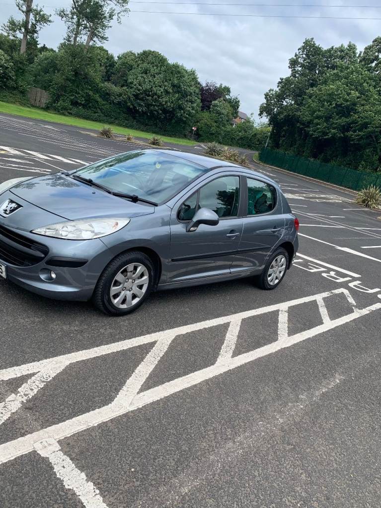 Peugeot 207 2009 hatchback 