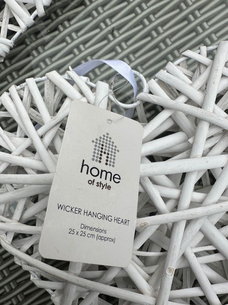 3 white wicker hearts