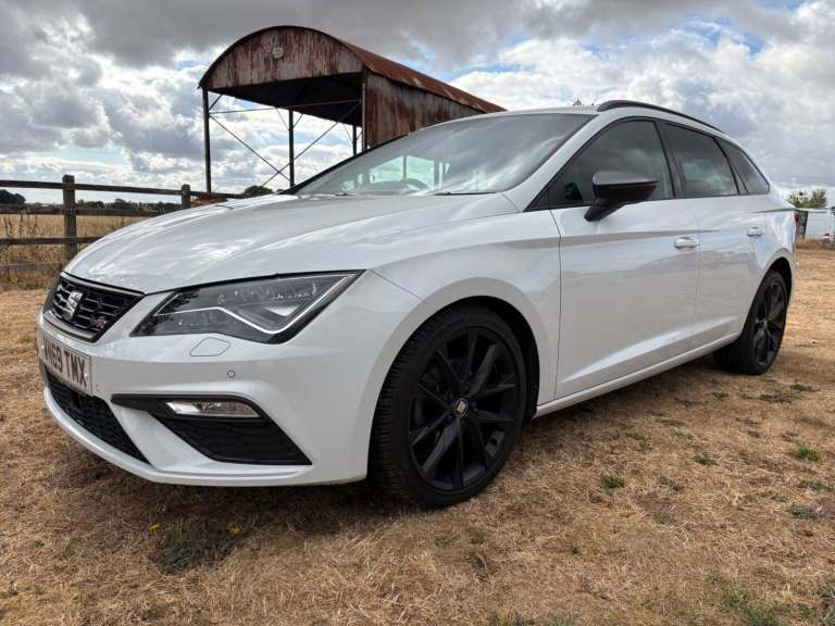 2019 SEAT Leon 1.5 TSI EVO FR Black Edition DSG Euro 6 (s/s) 5dr Estate Petrol Automatic