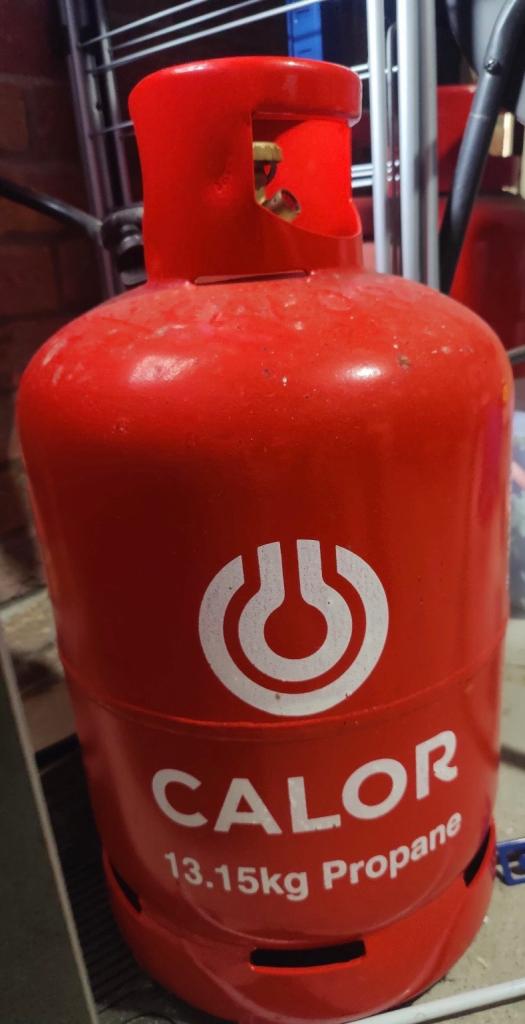 2x Calor 13.15kg Propane Gas Bottle – Red, Good Condition