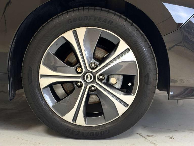 2020 Nissan Leaf 110kW Tekna 40kWh 5dr Auto HATCHBACK ELECTRIC Automatic