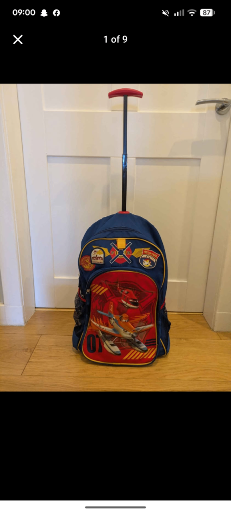 Kids travel suitcase/backpack pull along