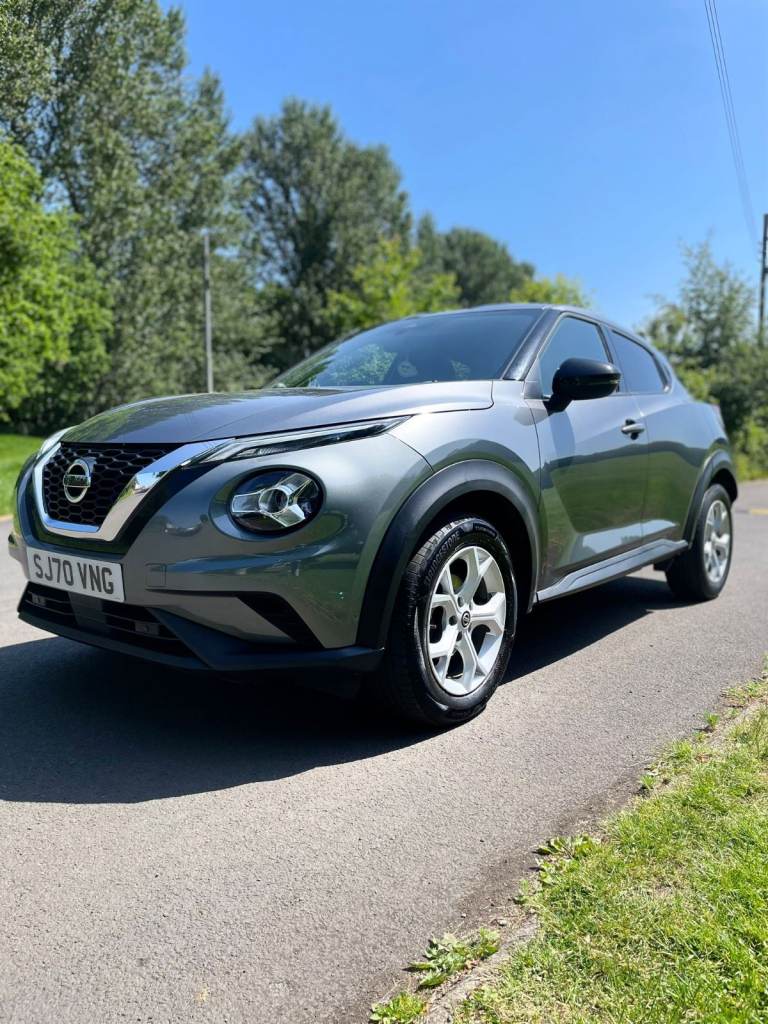 Nissan Juke N-connecta Dig-t 5 door hatchback / 1.0 petrol / only 44800 miles. Excellent condition