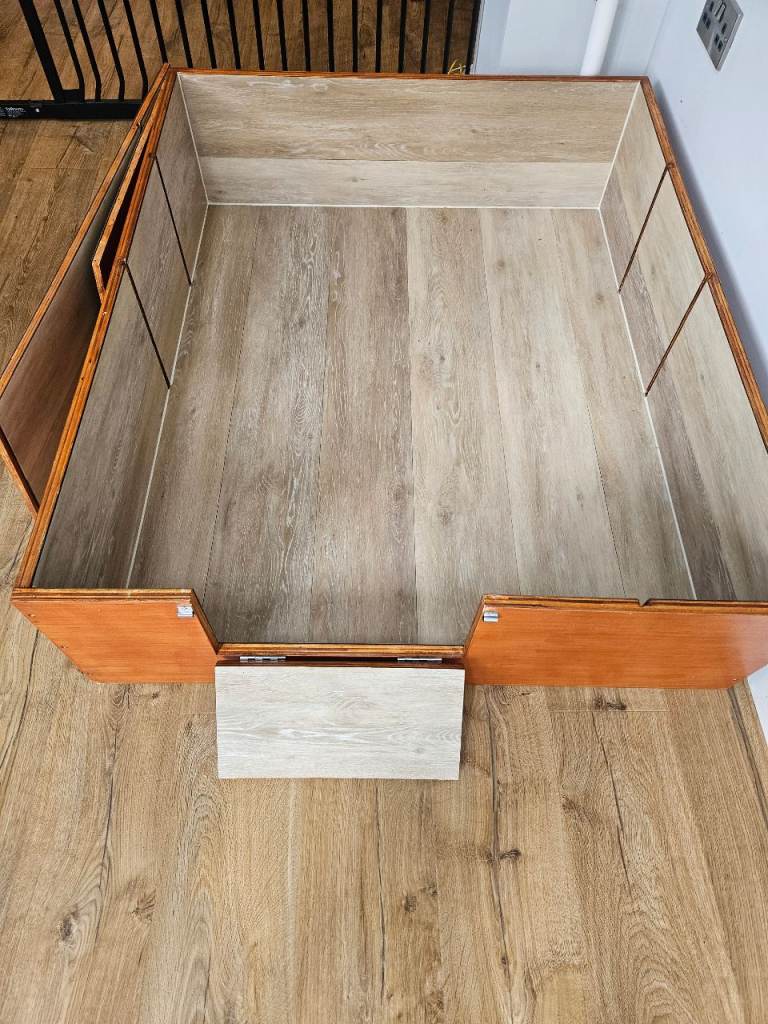 Puppy Whelping Box