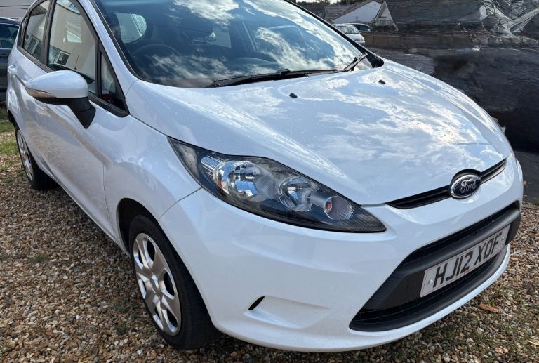 Ford, FIESTA, Hatchback, 2012, Manual, 1242 (cc), 5 doors