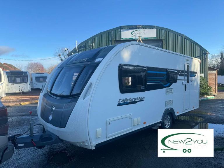 2015 Swift Celebration 524 END BATHROOM 5 Berth Caravan - STOCK E249
