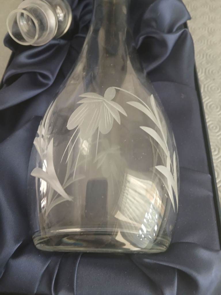 Gleneagles crystal decanter 'vine' £20