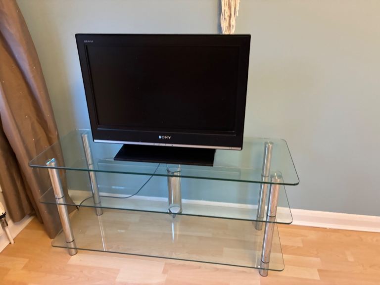 Glass TV table 