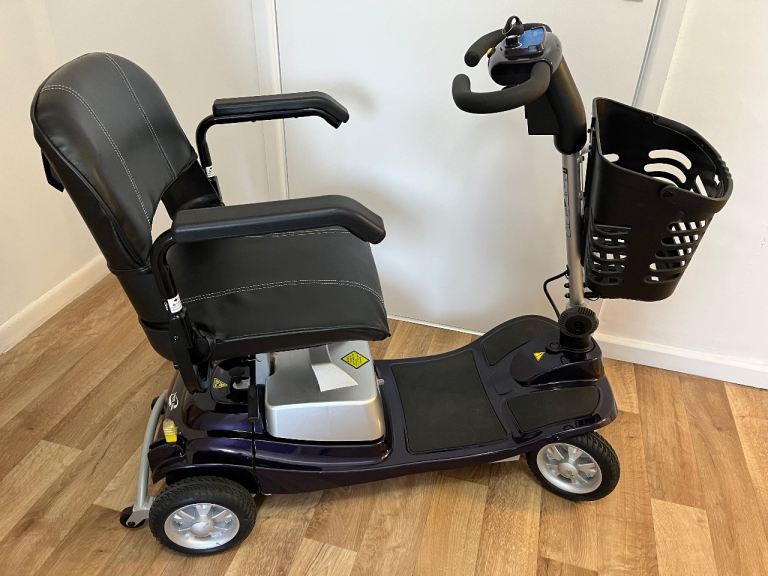 Mobility Scooter -Komfi-Rider ‘Illusion’ - Lightweight Lithium Boot Scooter NEW IN MAY 2025! 