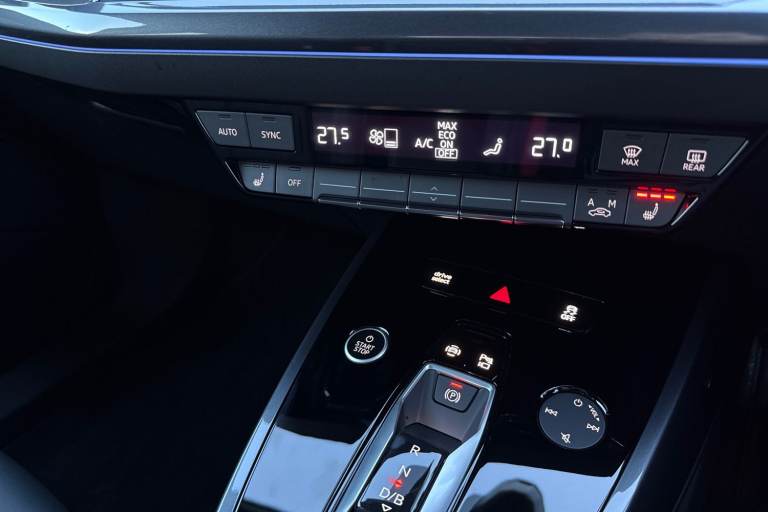 2025 Audi Q4 e-tron Q4  Black Edition 45 e-tron   kW SUV ELECTRIC Automatic