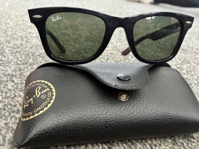 Rayban Genuine / authentic wayfarer Sunglasses  