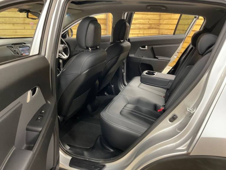 2014 Kia Sportage 1.7 CRDi EcoDynamics 3 SUV 5dr Diesel Manual 2WD Euro 5 (s/s) (114 bhp) ESTATE ...