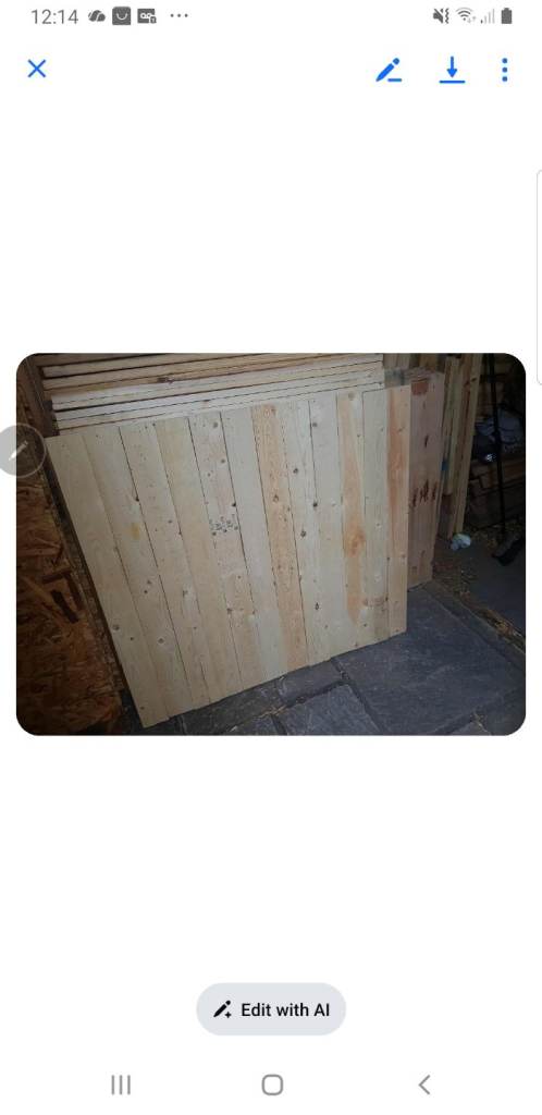 Reclaimed Wood Pallet Boards for Garden or Workshop Projects