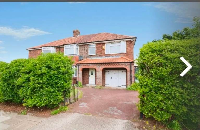 4 bedroom semi detached house for rent in Acomb, York.
