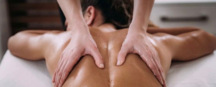 Professional Male Massage Therapist for Female Clients (18+) – Discreet Outcall Service