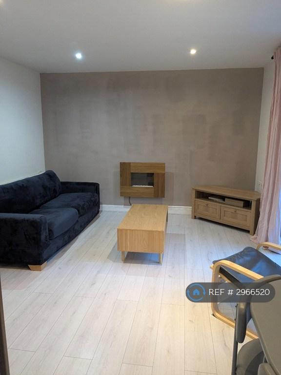 2 bedroom flat in Viva, Birmingham, B1 (2 bed) (#2966520)
