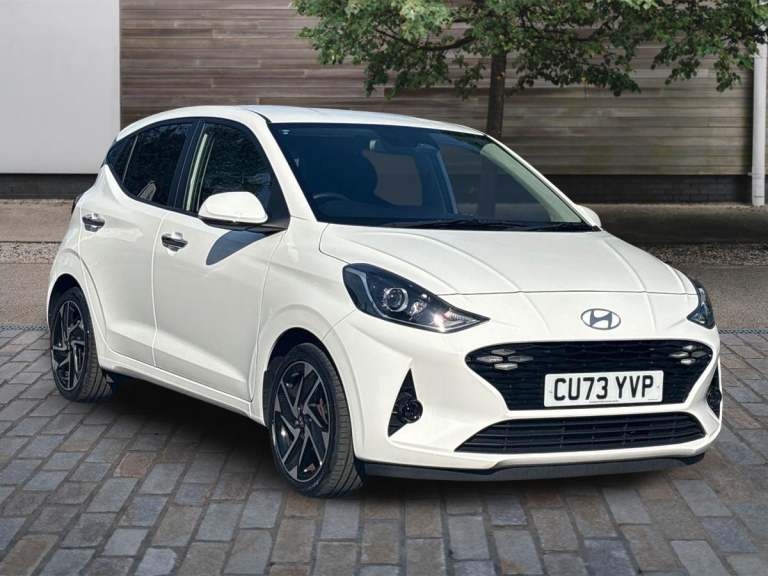 2023 Hyundai i10 5dr Hat 1.0 Mpi 67ps Premium Nav HATCHBACK Petrol Manual