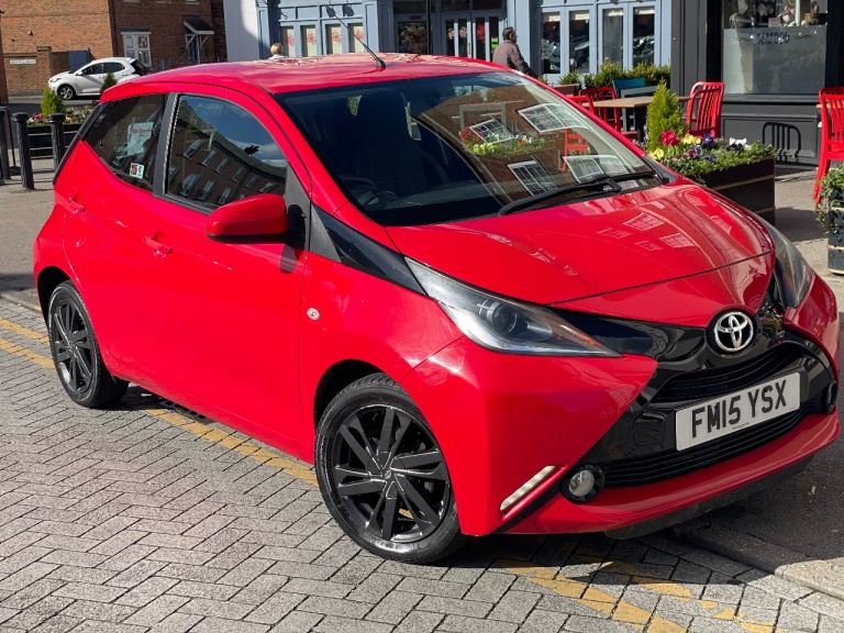 Toyota, AYGO, Hatchback, 2015, Manual, 998 (cc), 5 doors