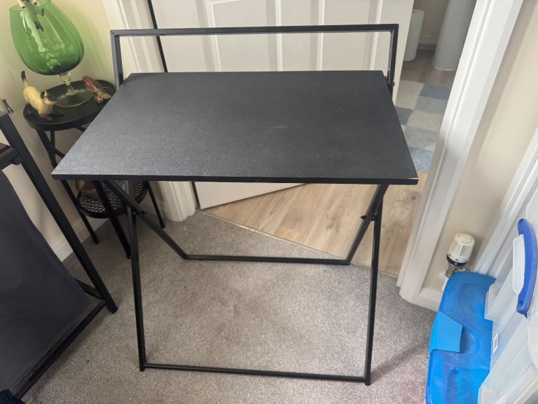 Habitat folding table 