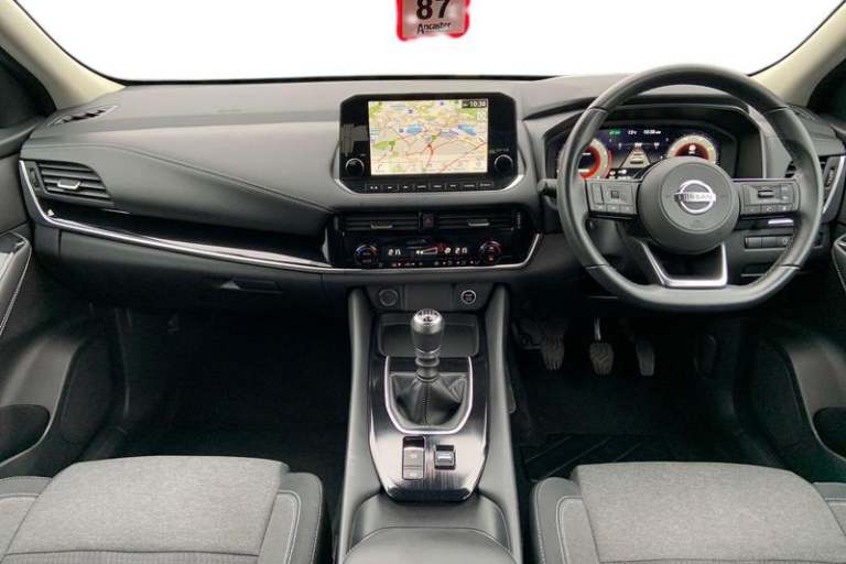 2021 Nissan Qashqai 1.3 DiG-T MH N-Connecta [Glass Roof] 5dr Manual Hatchback Petrol Manual