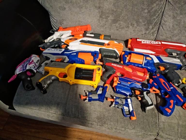 Large Nerf Blaster Bundle with Darts and Accessories