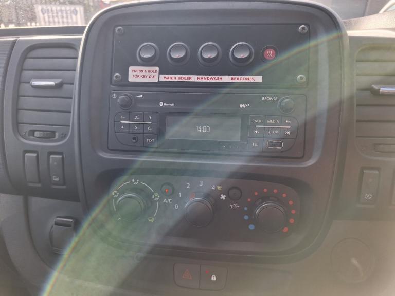 VAUXHALL VIVARO 1.6 CDTi 2900 BiTurbo ecoTEC L2 H2 LWB HIGH TOP ROOF White Manua