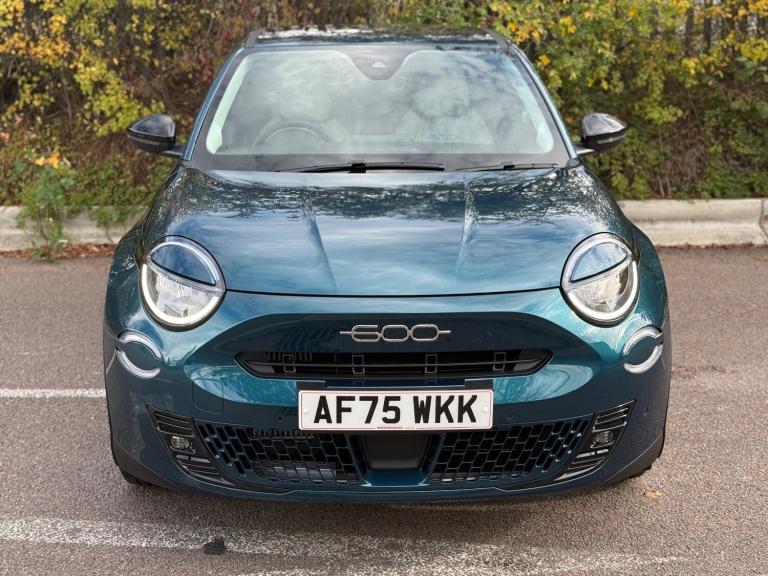 2025 Fiat 600 1.2 Hybrid 48V 136 La Prima 5dr eDCT-6 Hatchback Petrol Automatic