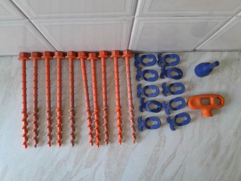 10 Screw-in awning pegs and other awning accessories