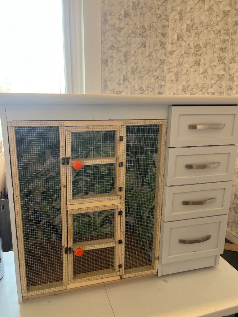 Bird ,rabbits , small animals, cage with side drawers 