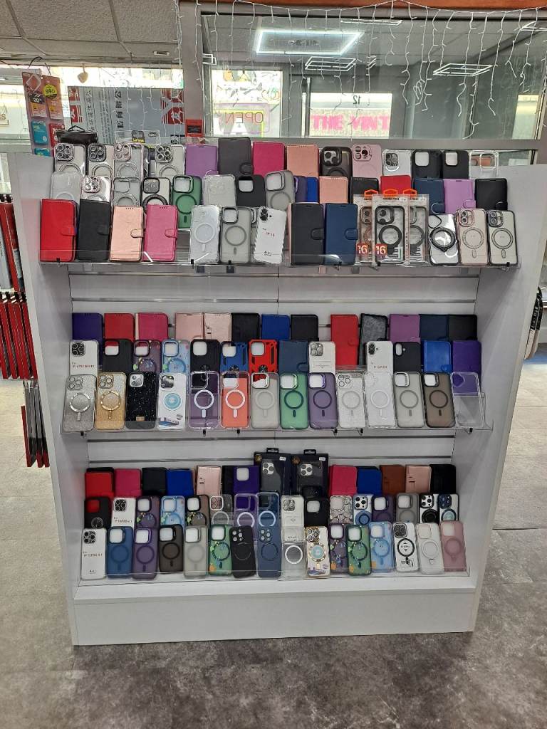 Slatwall 4 Way Large H-Gondola Display Tower - White - 1240mm x 600mm LIKE NEW