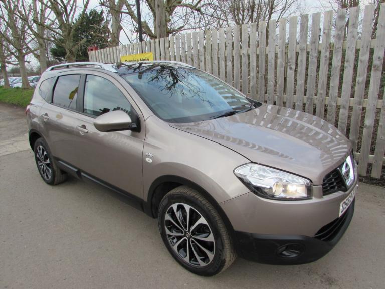 2010 Nissan Qashqai+2 2.0 dCi N-Tec 5dr 4WD HATCHBACK Diesel Manual