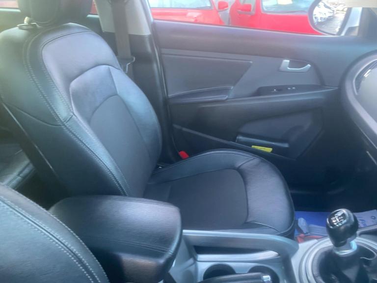 2015 Kia Sportage 1.7 CRDi EcoDynamics 2 2WD Euro 5 (s/s) 5dr ESTATE Diesel Manual