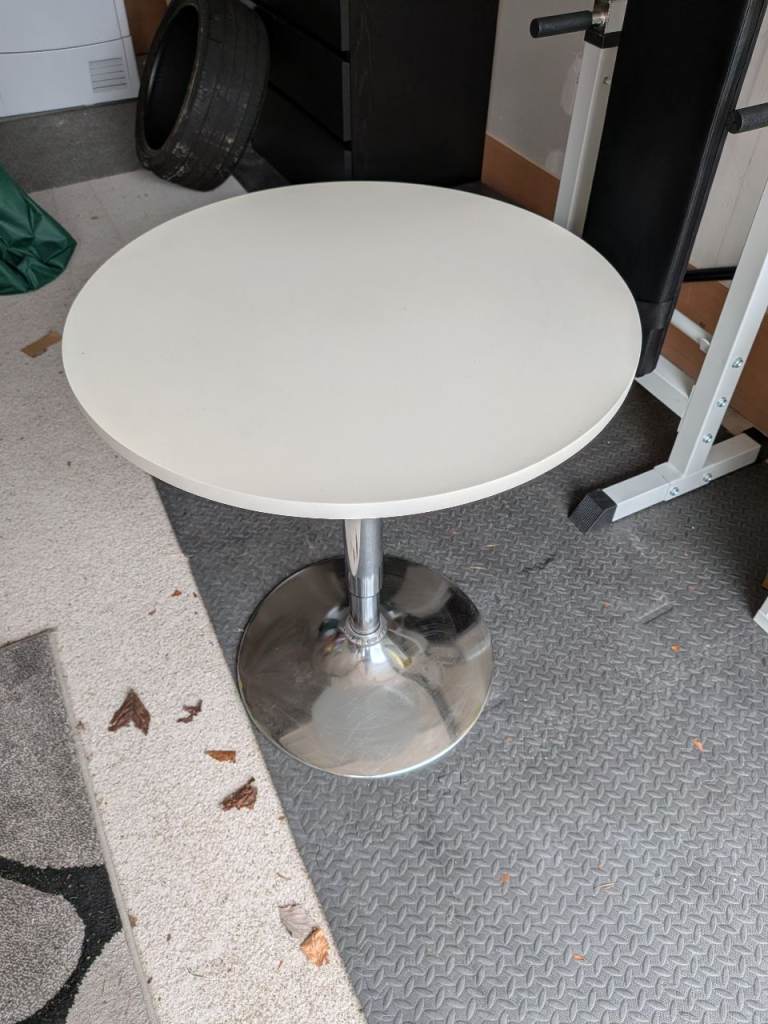White Round Adjustable Bar Table 60cm Diameter – Good Condition