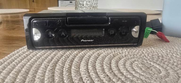 Pioneer car stero 