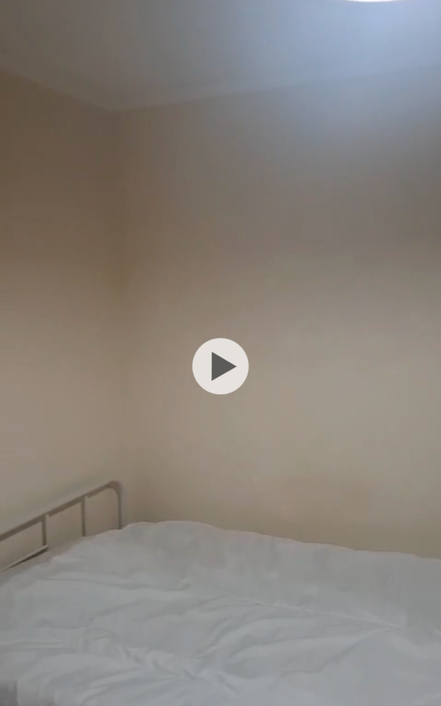 spacious double room in a peaceful and neat house share