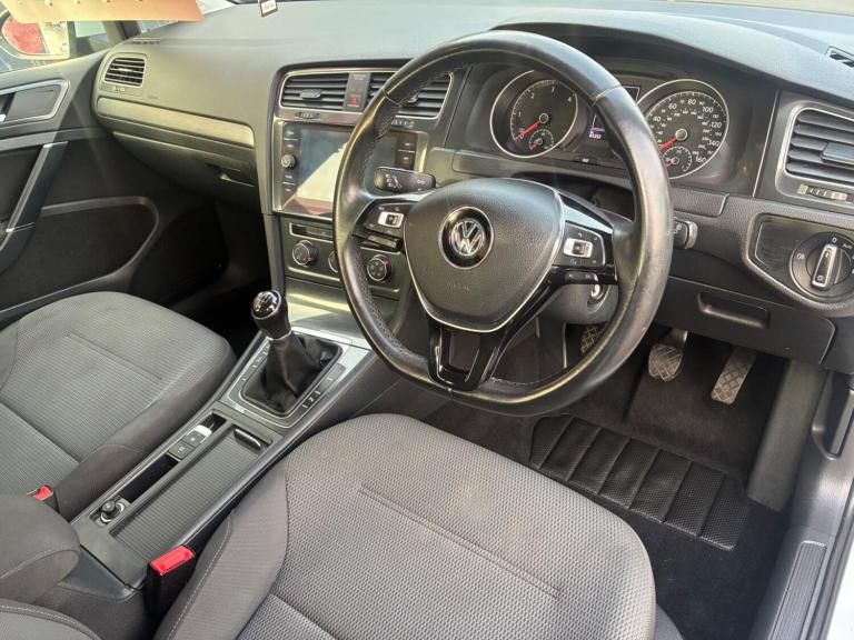 2018 Volkswagen Golf 1.6 TDI SE 5dr [Nav] ESTATE DIESEL Manual