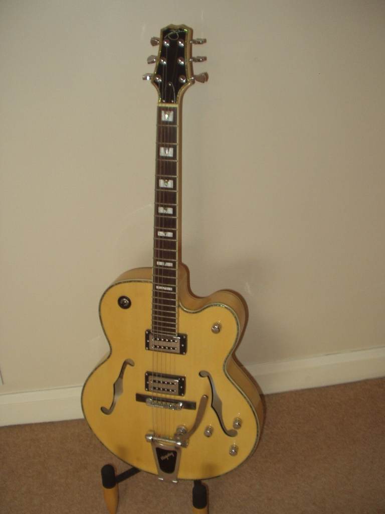 Peavey Rockingham Electric Guitar
