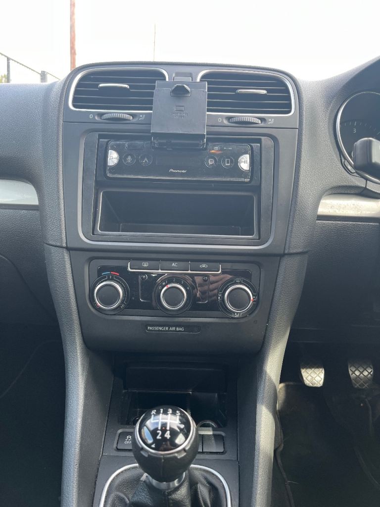 Volkswagen, GOLF, Hatchback, 2011, Manual, 1598 (cc), 5 doors