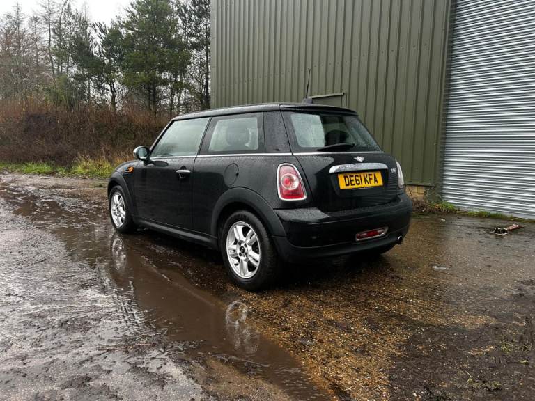 2011 Mini One , MOT expires January 2027- No advisories!! lots of service history!!