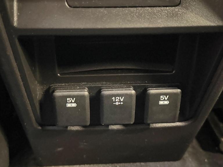 2016 Land Rover Discovery Sport 2.0 TD4 180 SE Tech 5dr Auto ESTATE DIESEL Automatic