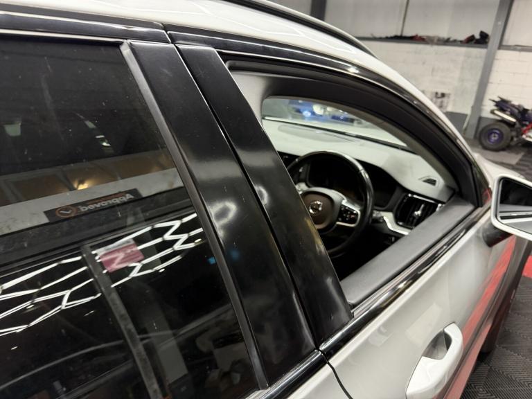 VOLVO V60 CROSS COUNTRY 2.0 Cross Country B4 AWD (197hp) Auto 2021