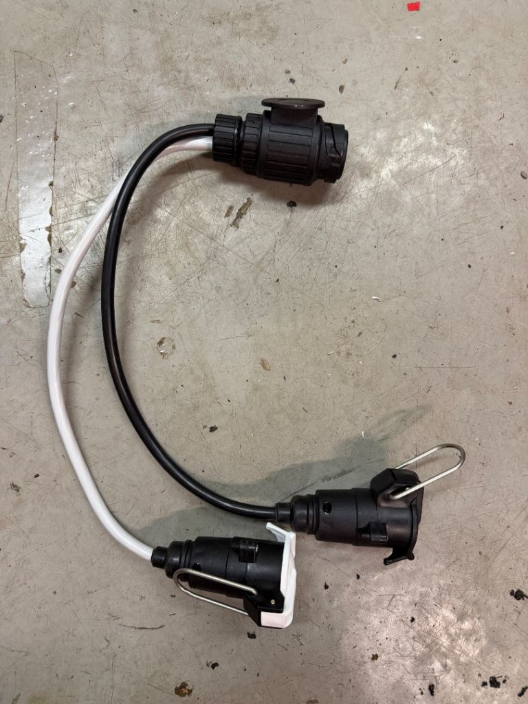 Tow bar electric adapter 